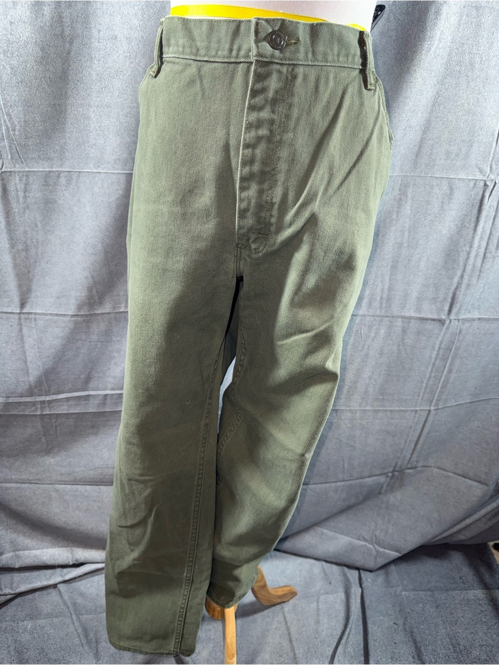 2636-Wrangler Olive Green Women's Straight-Leg Jeans